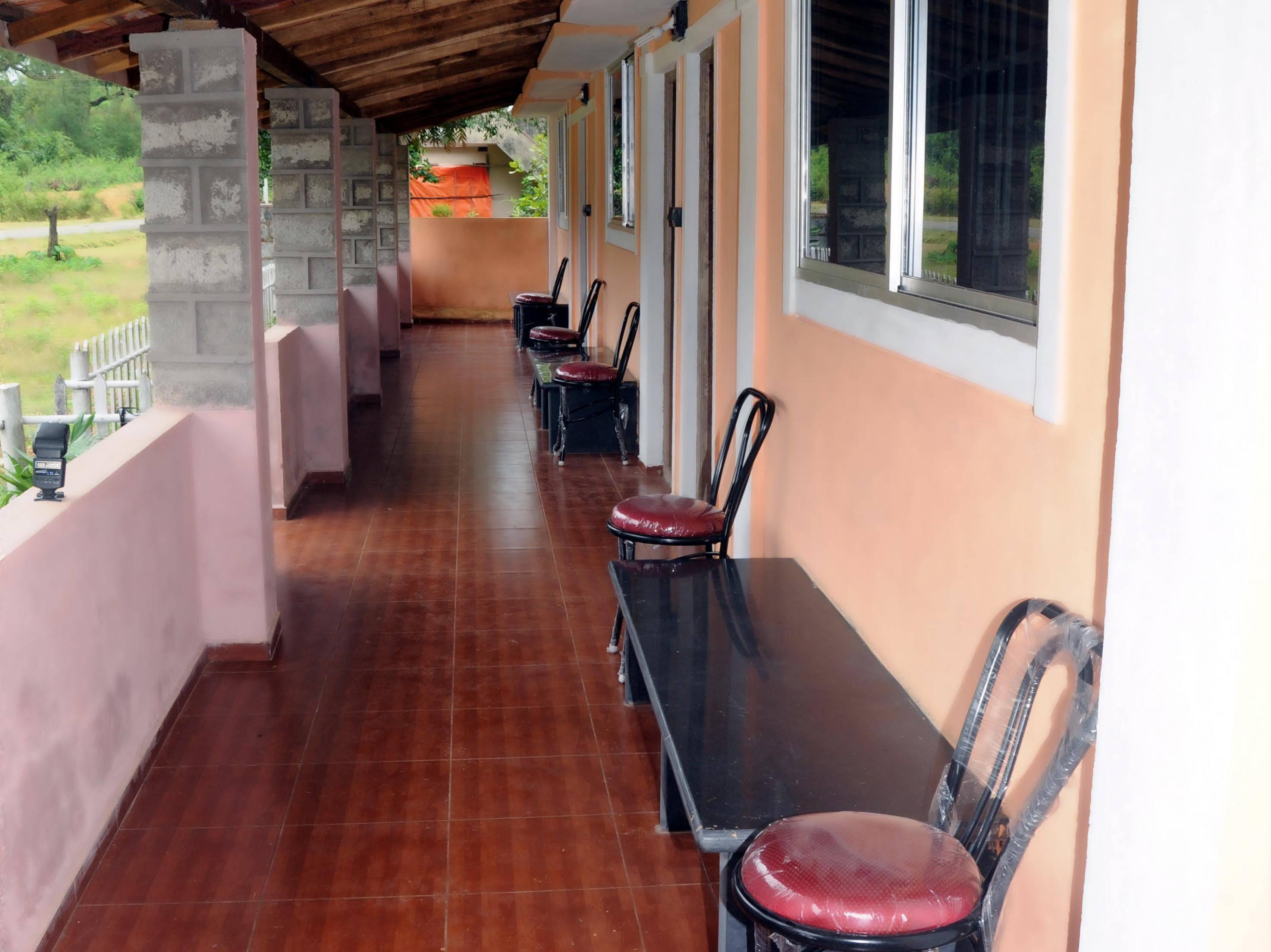 Sathwik Homestay Kumta エクステリア 写真
